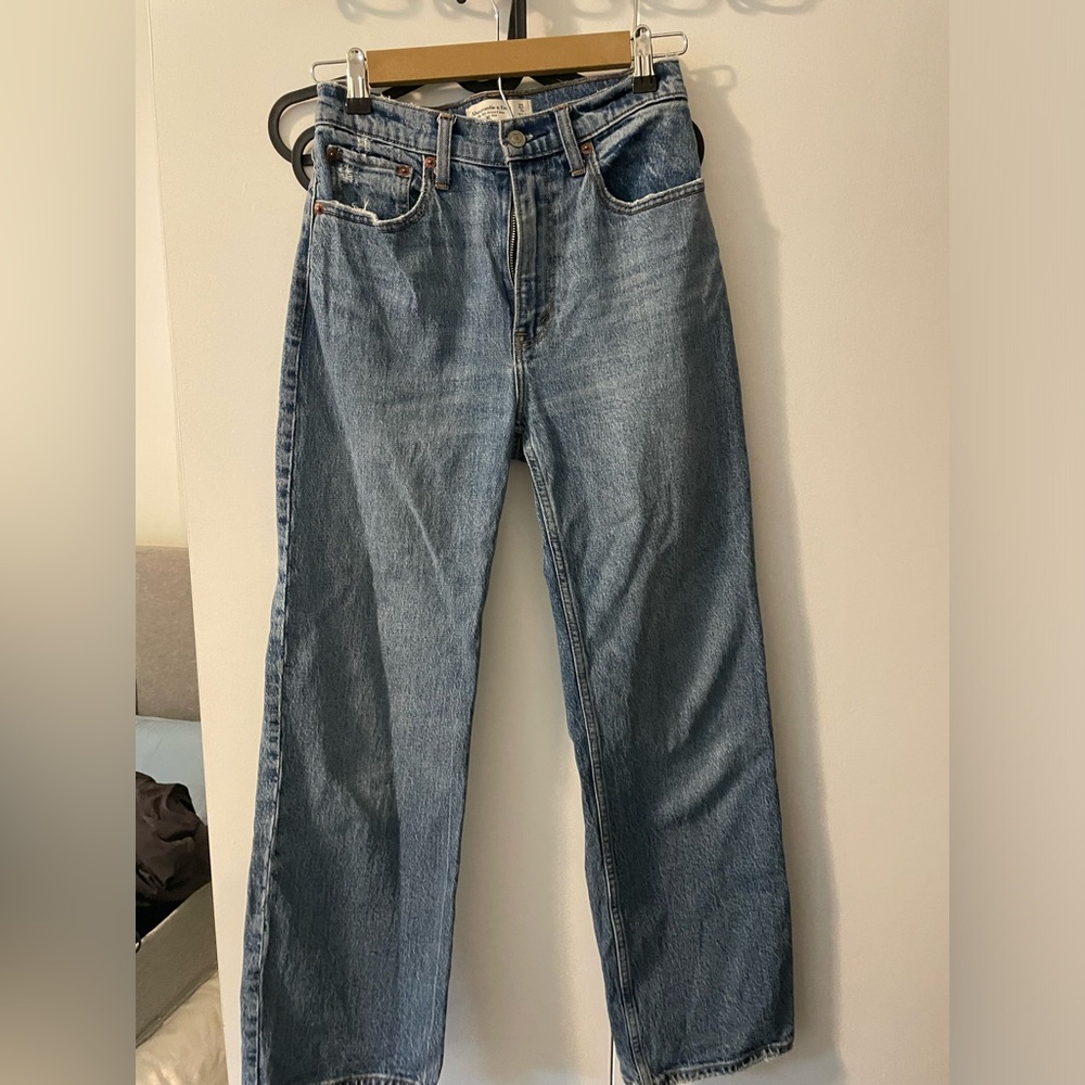 Abercrombie ultra high rise 90s straight jean